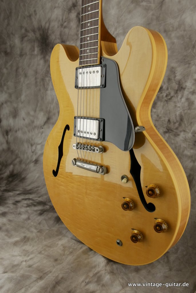 Gibson-ES-335-TD-Dot-1991-PAFs-natural-006.JPG