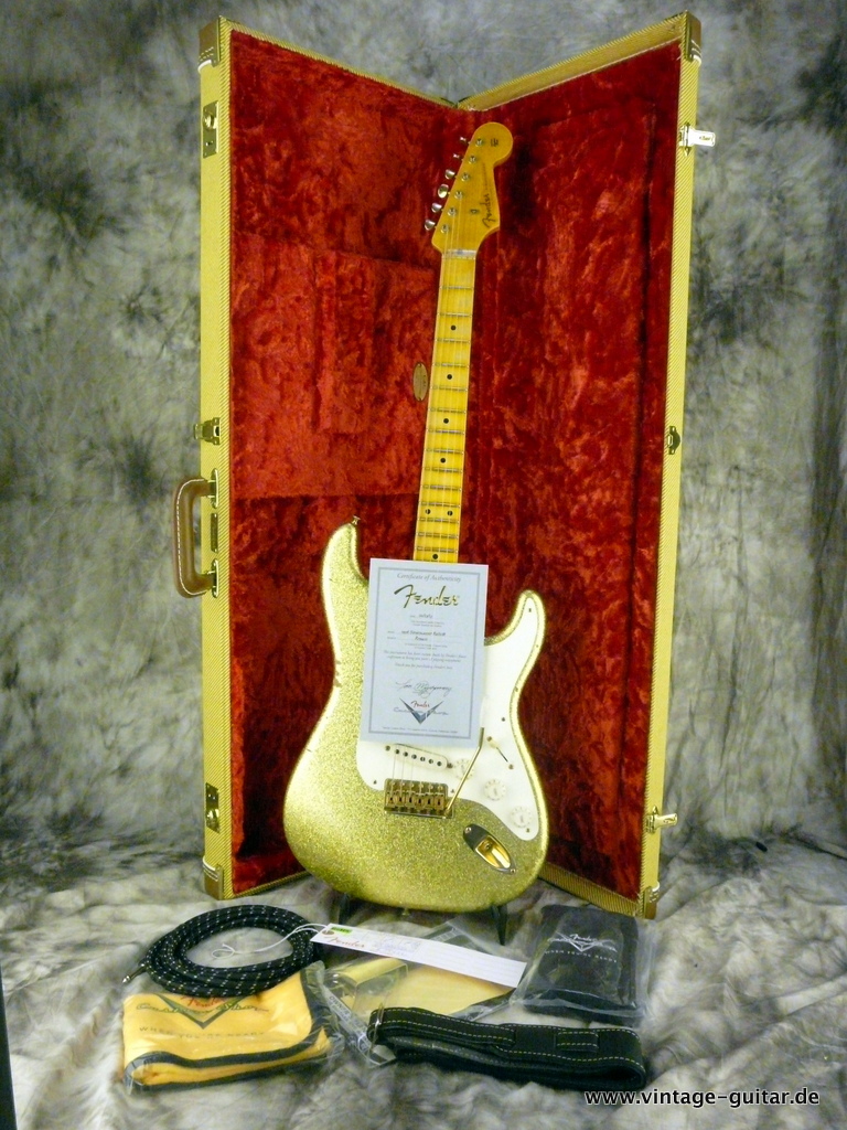Fender-Stratocaster-1956-Relic-Custom-Shop-gold-sparkle-015.JPG