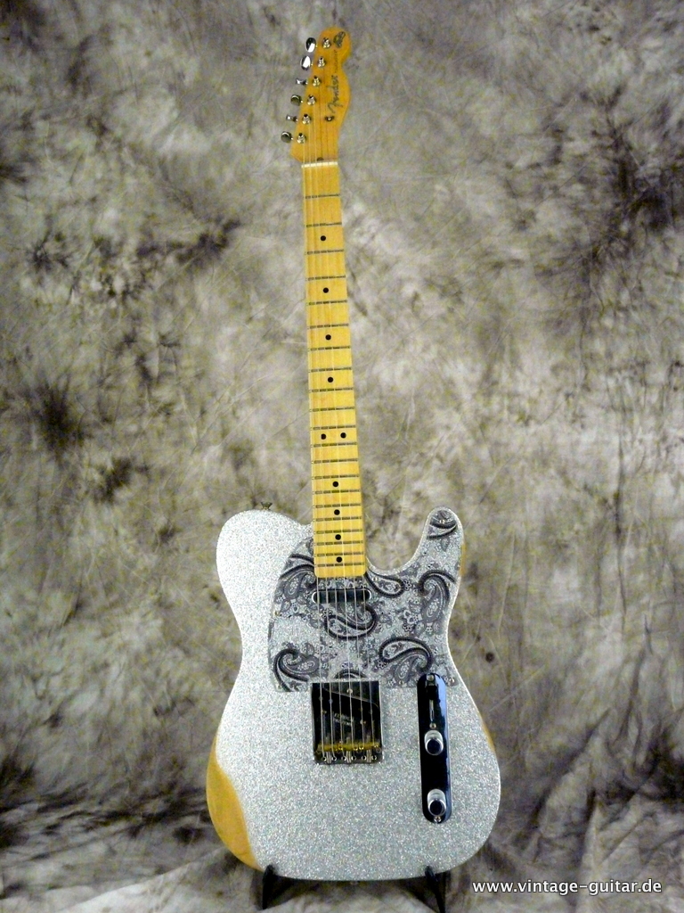 Fender-Telecaster-Brad-Paisley-silver-sparkle-road-worn-001.JPG