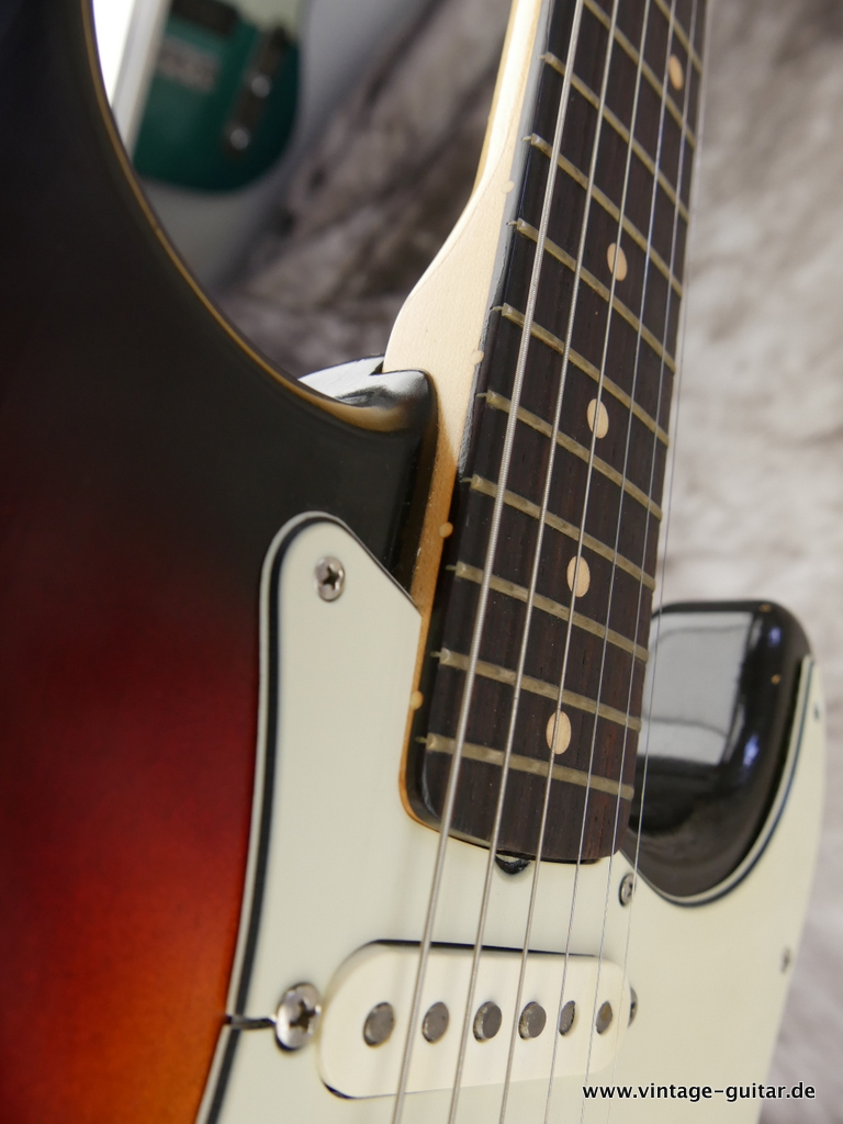 Fender-Stratocaster-1962-sunburst-slabboard-017.JPG