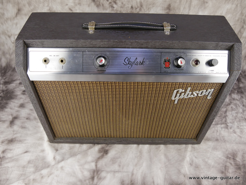 Gibson-GA5-Skylark-Crestline-002.JPG