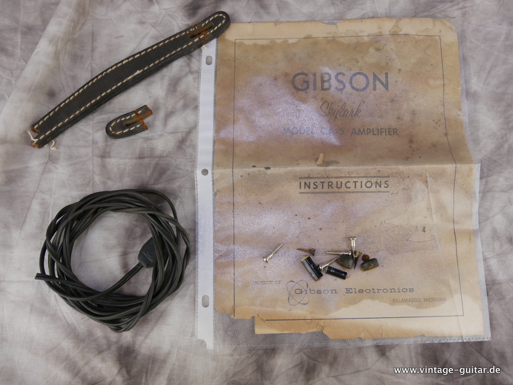 Gibson-GA5-Skylark-Crestline-011.JPG