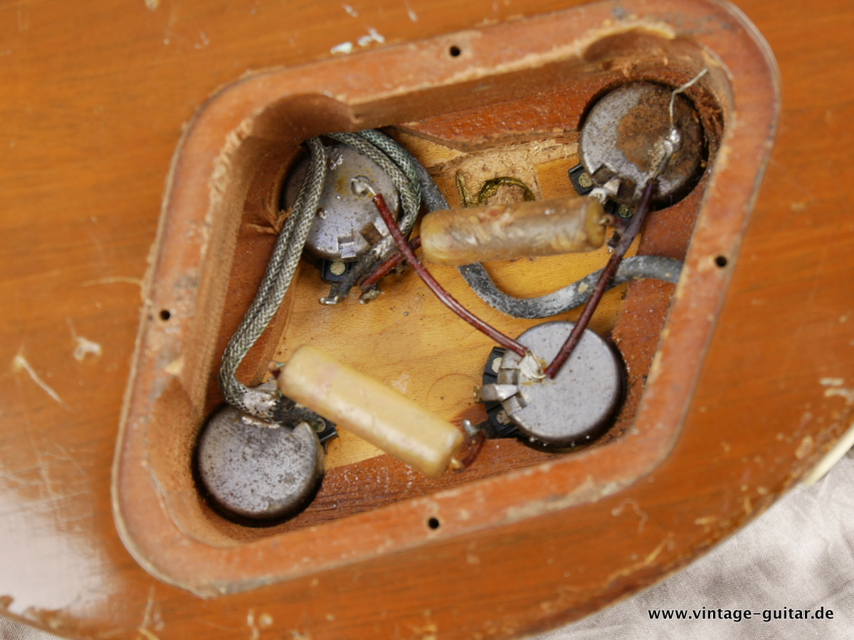 img/vintage/3152/Gibson-Les-Paul-1952-Prototype-018.JPG