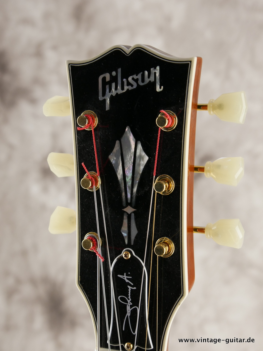 Gibson_Johnny_A_signature_CS_2017-011.JPG