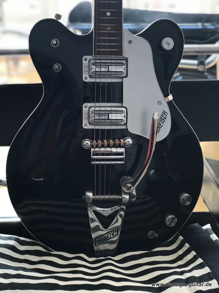 Gretsch-Black_Hawk-model-6101-1968-black-002.jpg