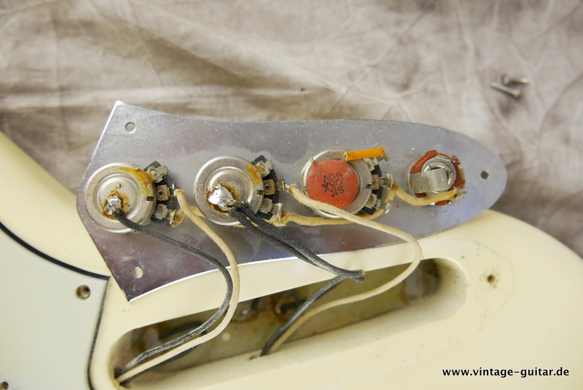 Fender-Jazz-Bass-1964-Olympic-White-matching-headstock-020.JPG