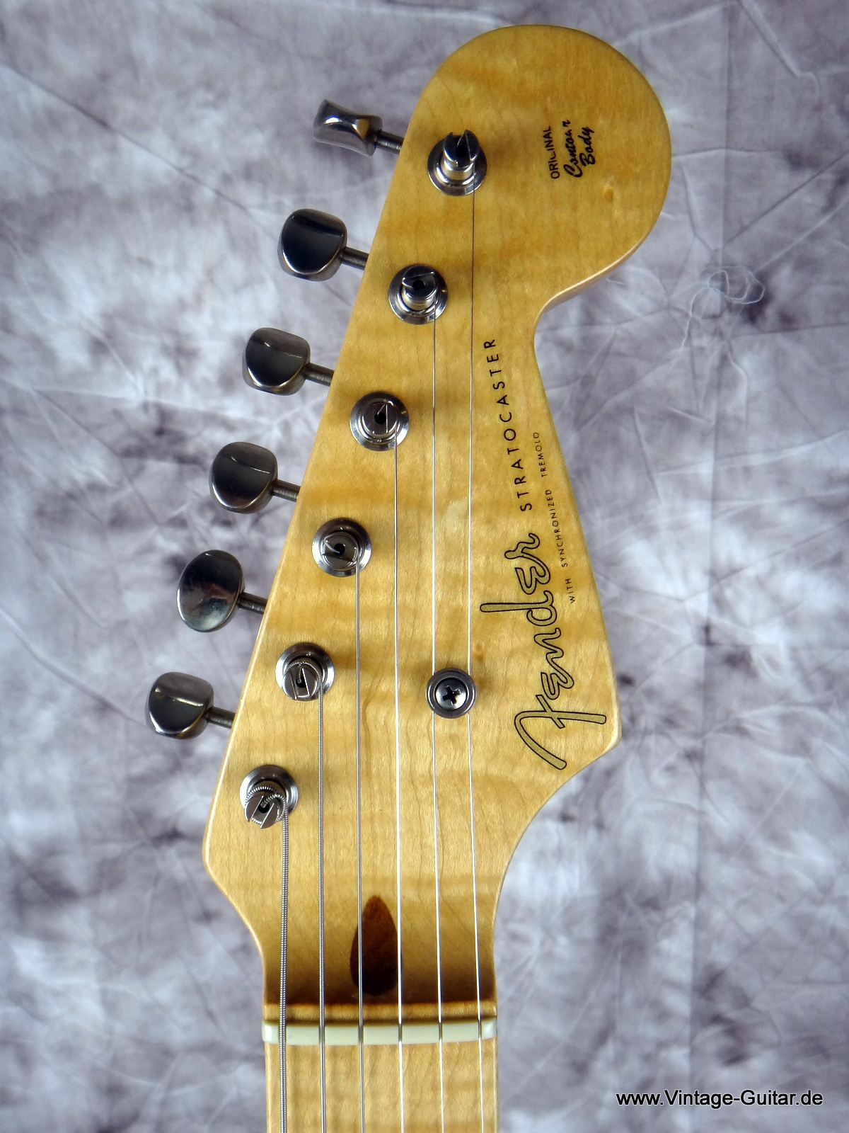 Fender-Stratocaster_1954-Reissue-Custom-Shop-Mary-Kaye-blonde-005.JPG
