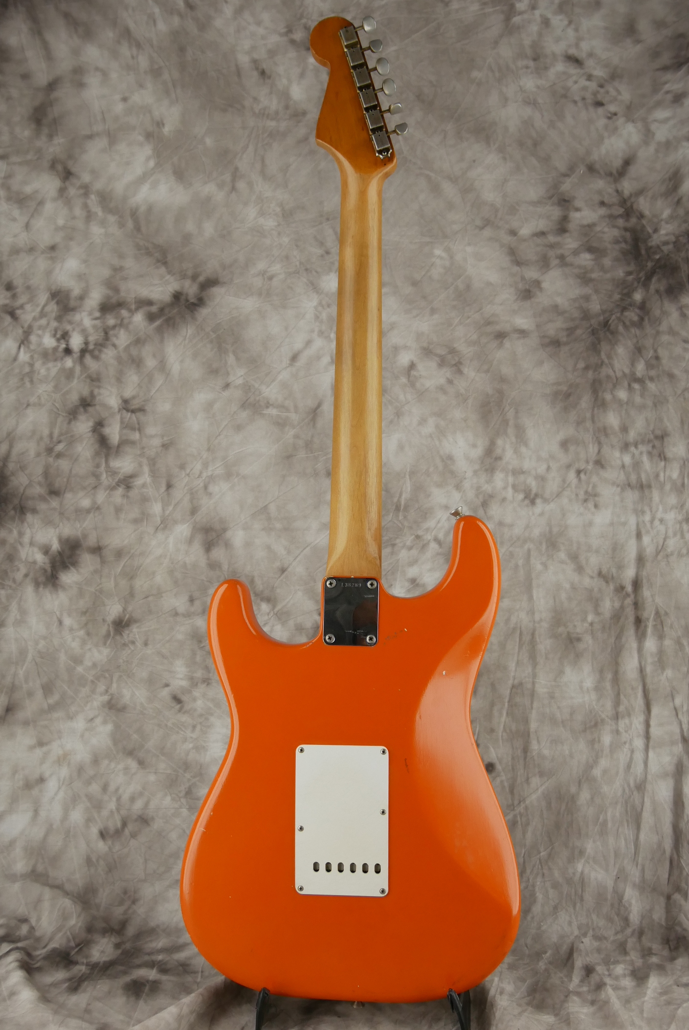 Fender-Stratocaster-1964-orange-refinish-003.JPG