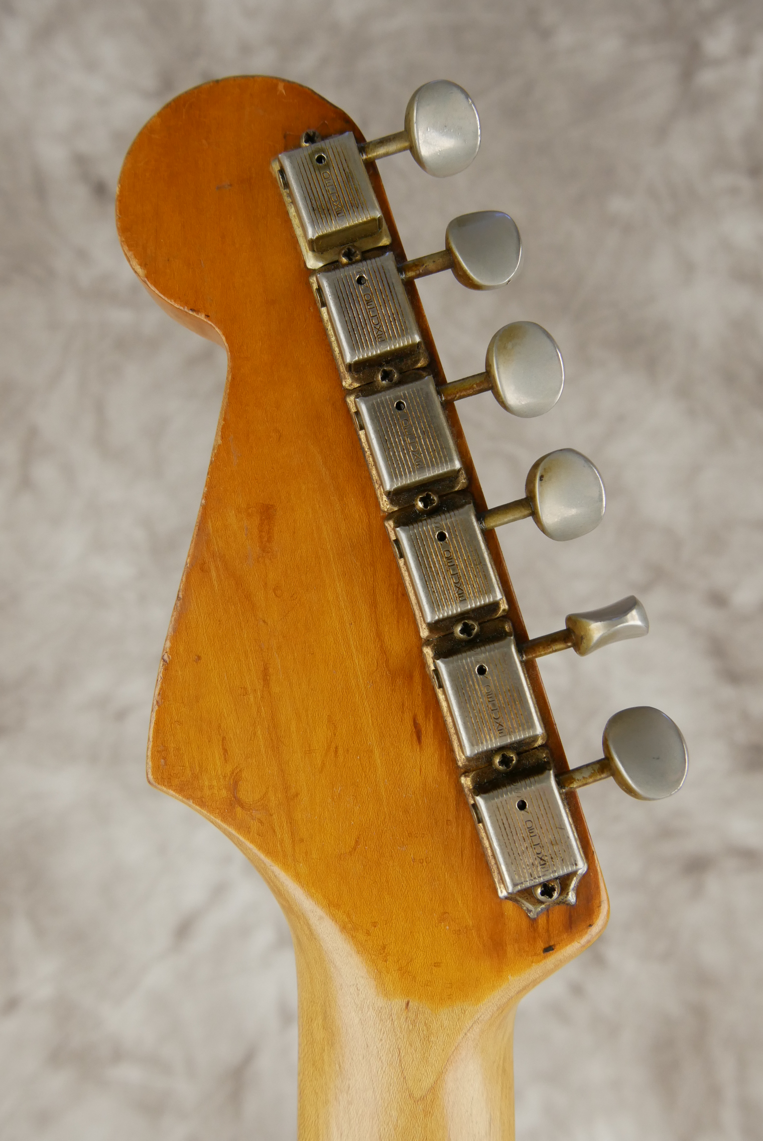 Fender-Stratocaster-1964-orange-refinish-010.JPG