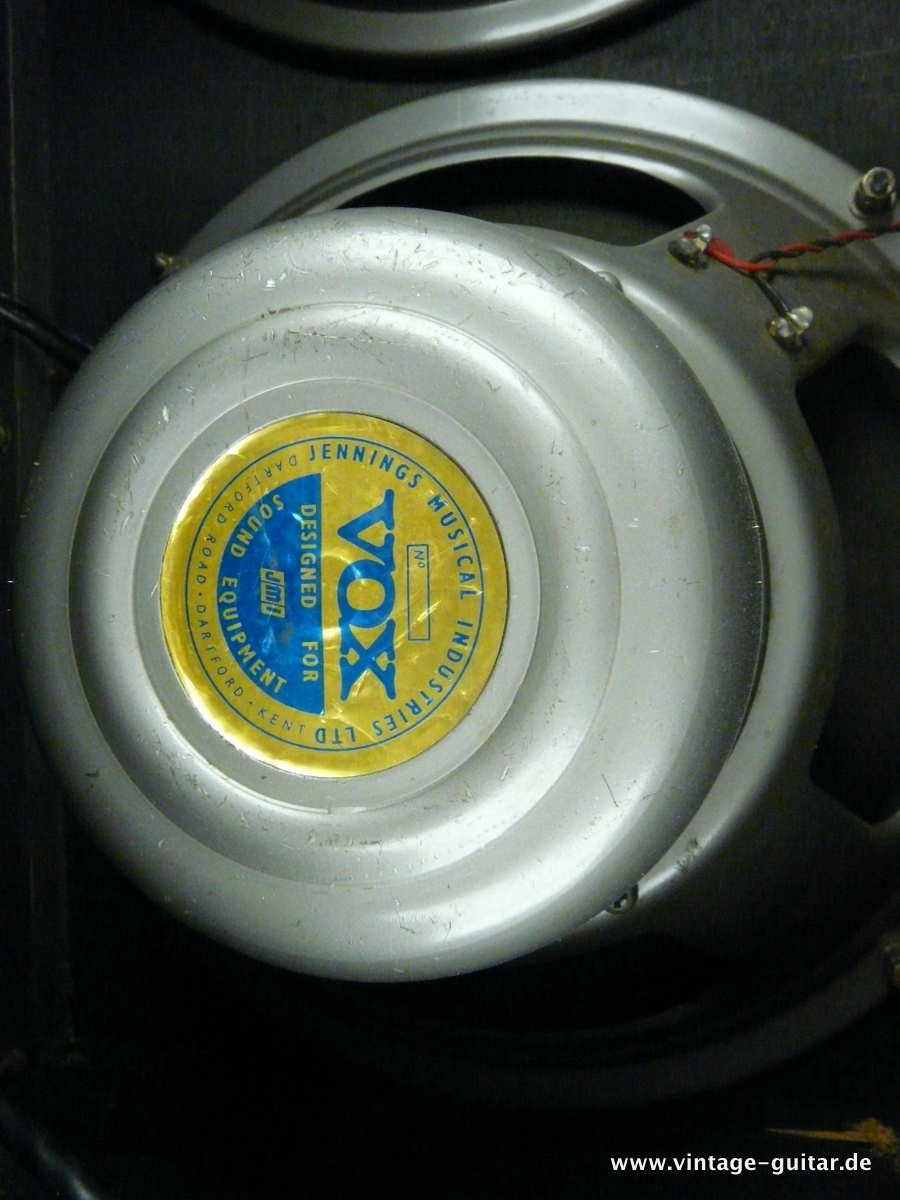 Vox-AC-30-Bass-1964-009.JPG