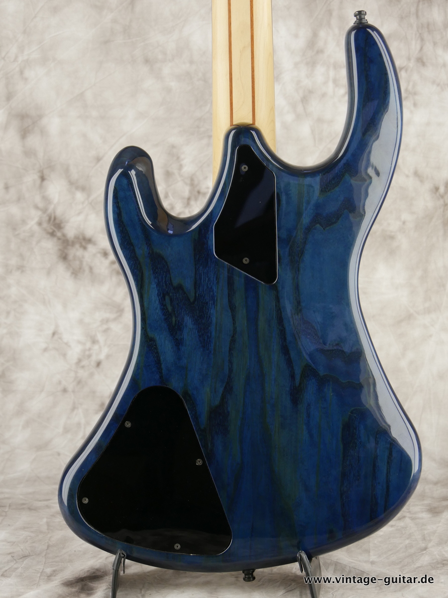 Esh-Bass-Sovereign-D-1995-blue-004.JPG