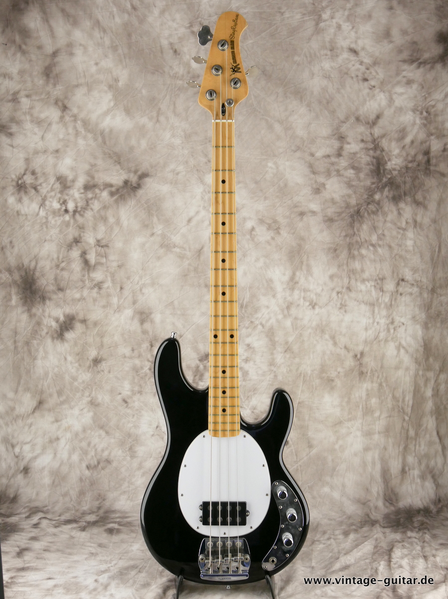 Musicman-Stingray-1979-black-001.JPG