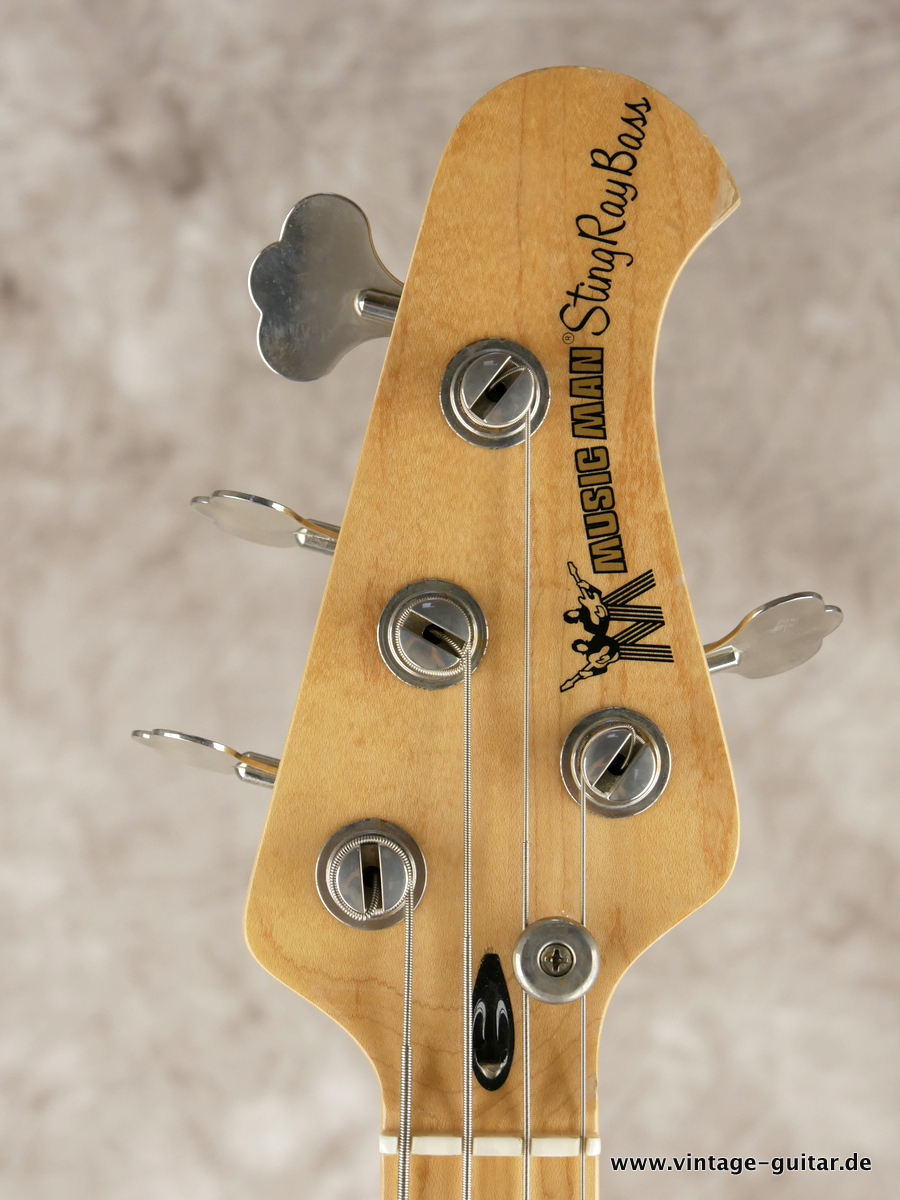 Musicman-Stingray-1979-black-005.JPG