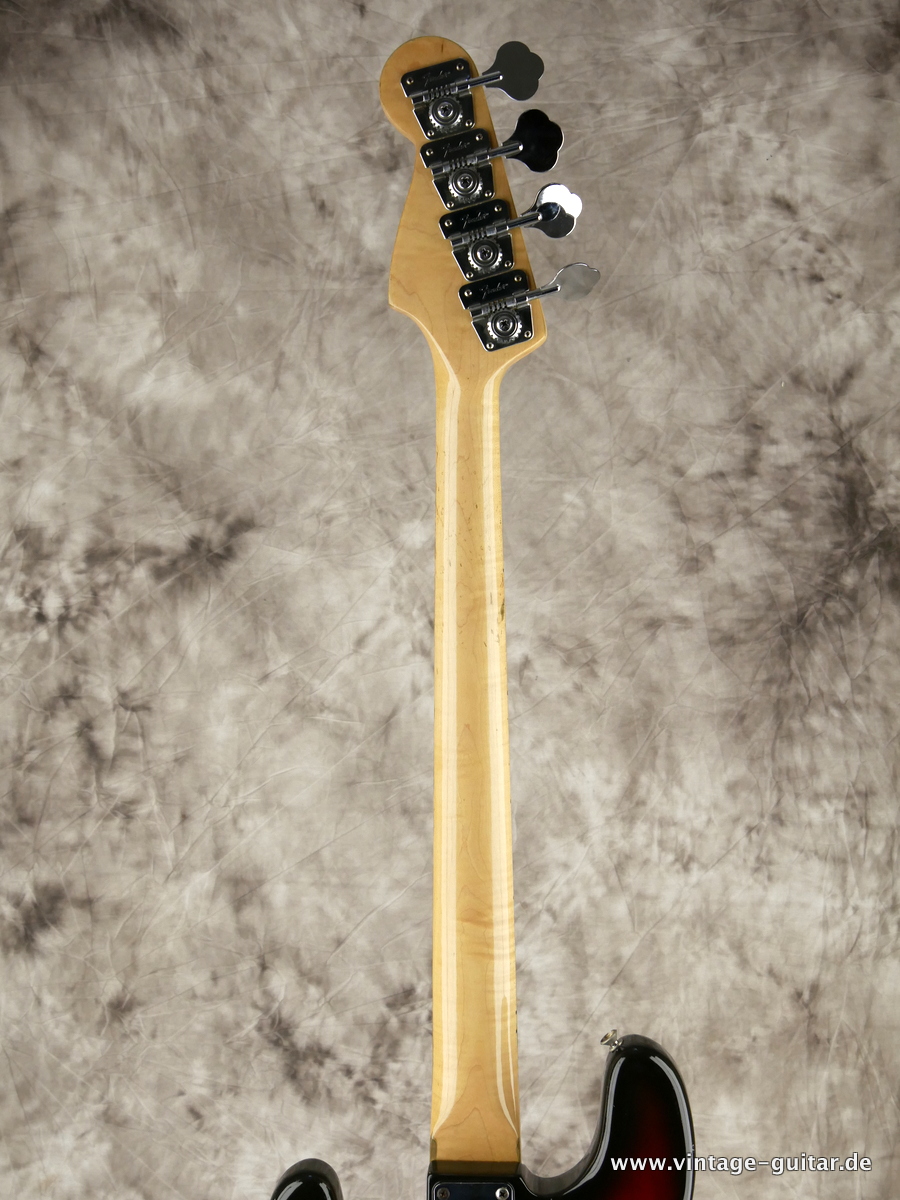 Fender_Precision_Bass-1977-sunburst-008.JPG