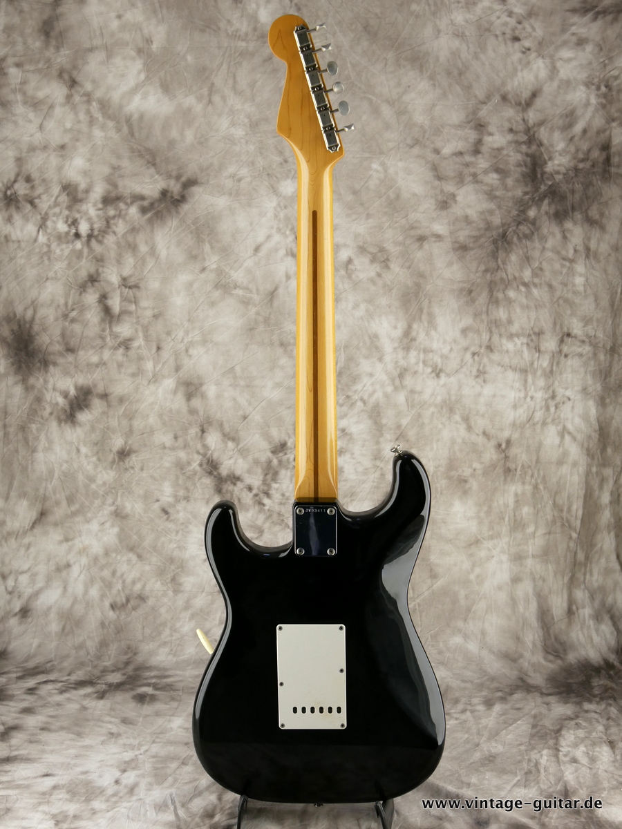 Squier-Fender-Stratocaster-JV-Series-1984-black-003.JPG