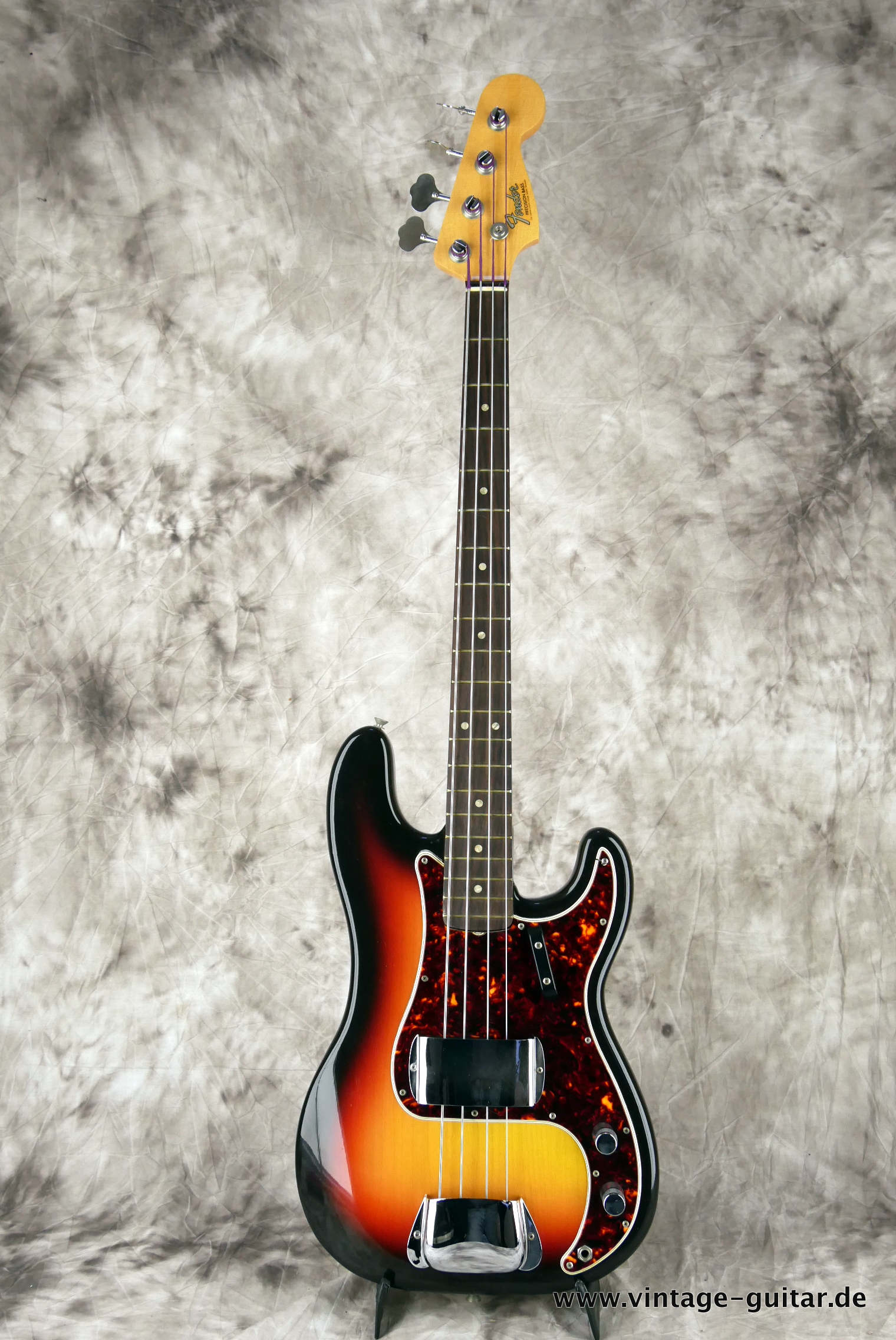 Fender-Precision-Bass-1965-sunburst-mint-condition-001.JPG