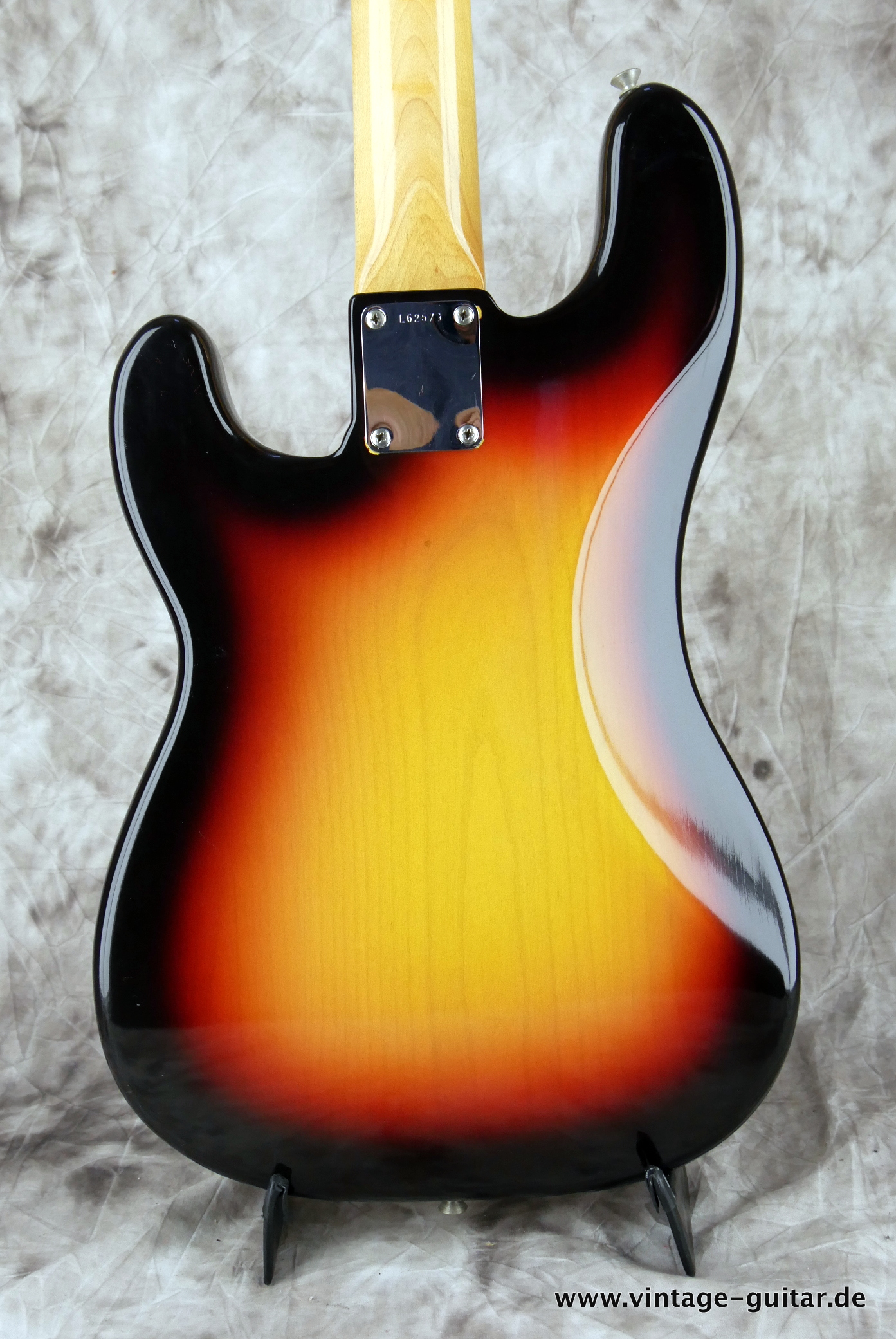 Fender-Precision-Bass-1965-sunburst-mint-condition-004.JPG