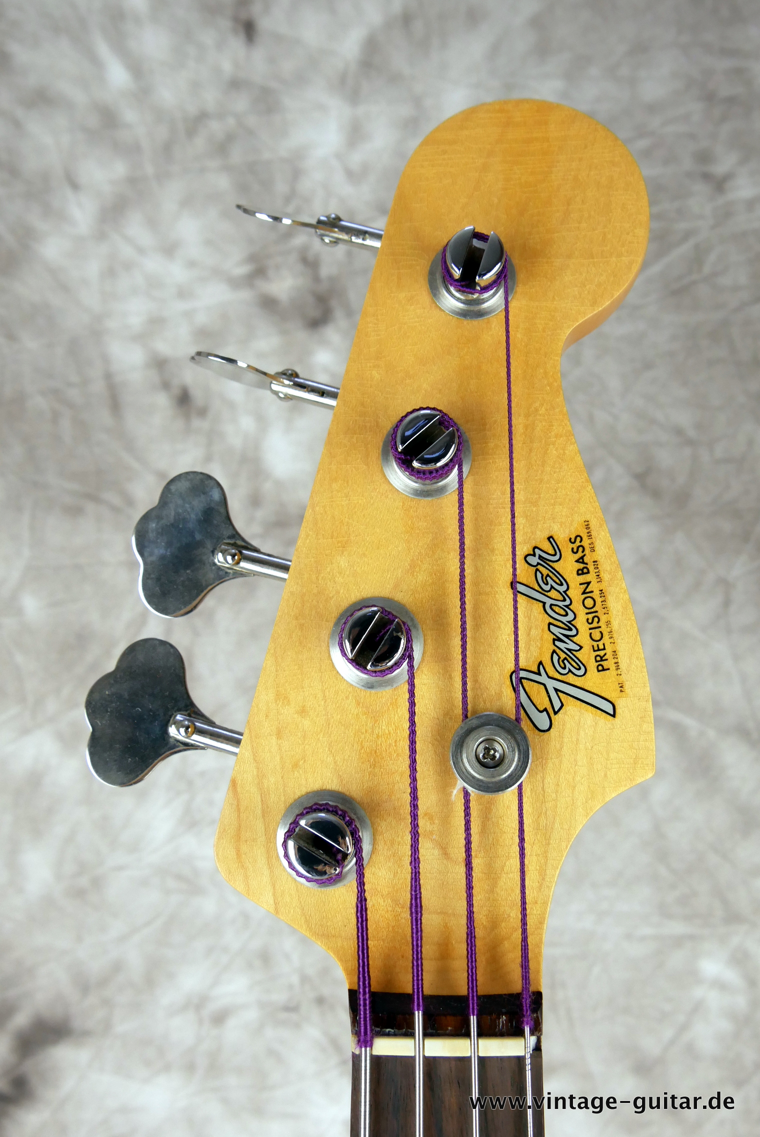 Fender-Precision-Bass-1965-sunburst-mint-condition-009.JPG