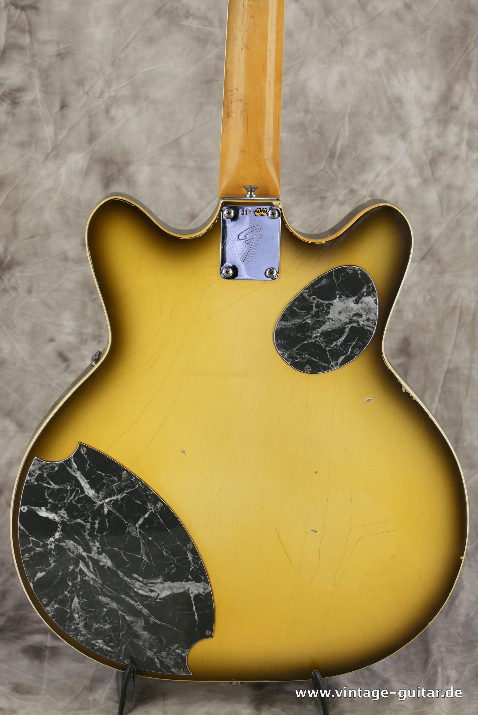 Fender_coronado-II-1968-Antigua-005.JPG