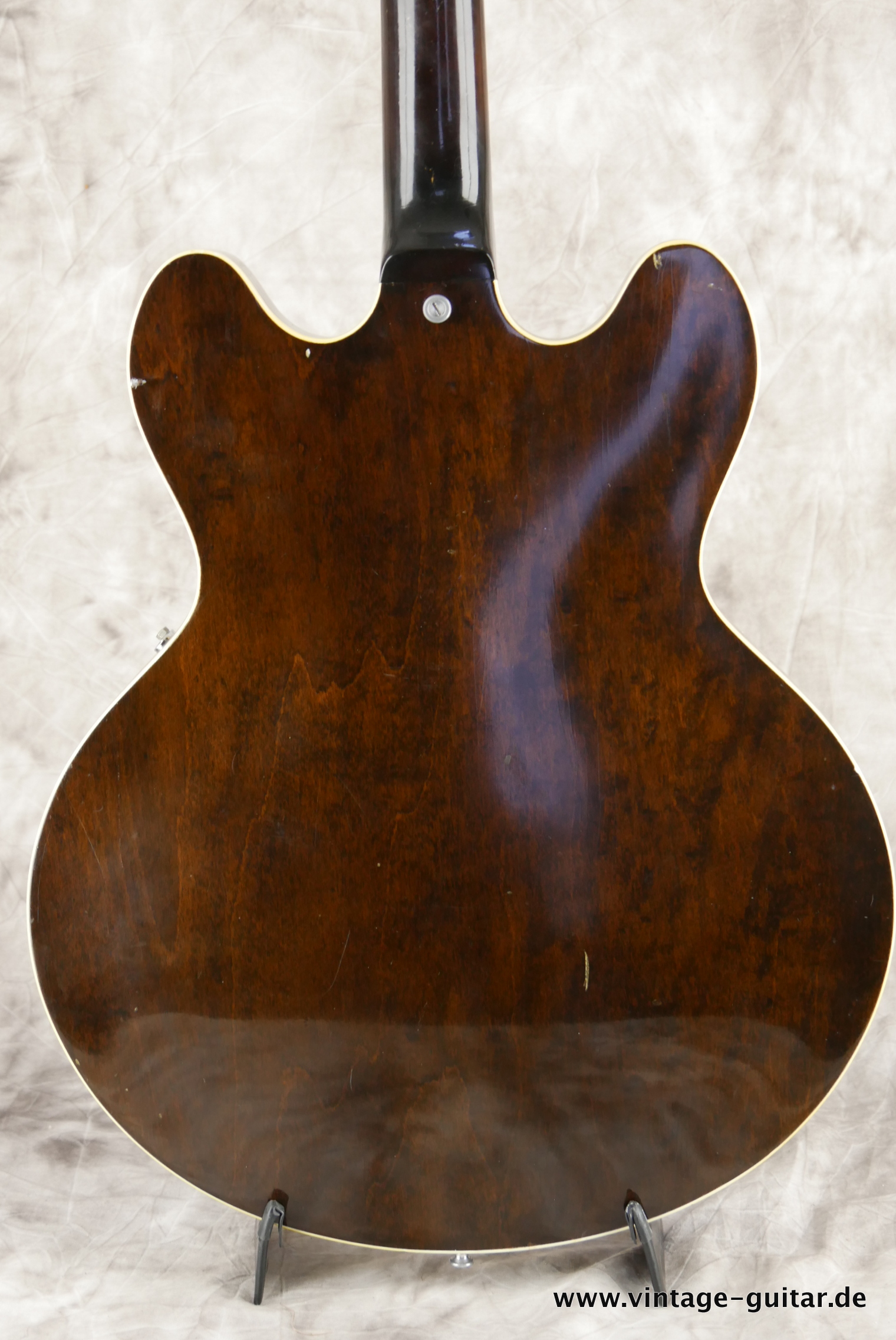 Gibson-ES-330-1967-sunburst-005.JPG