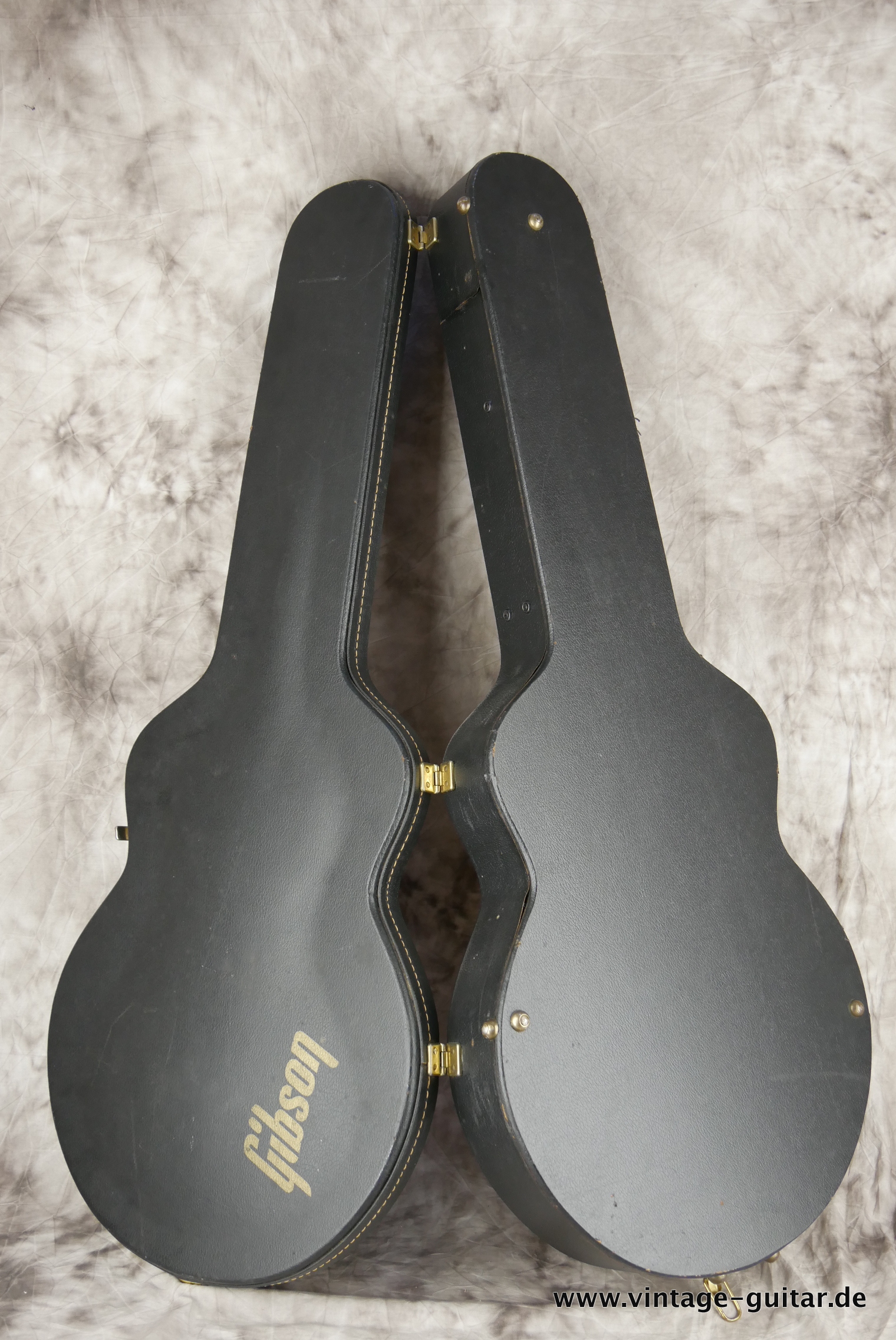 Gibson-ES-330-1967-sunburst-015.JPG