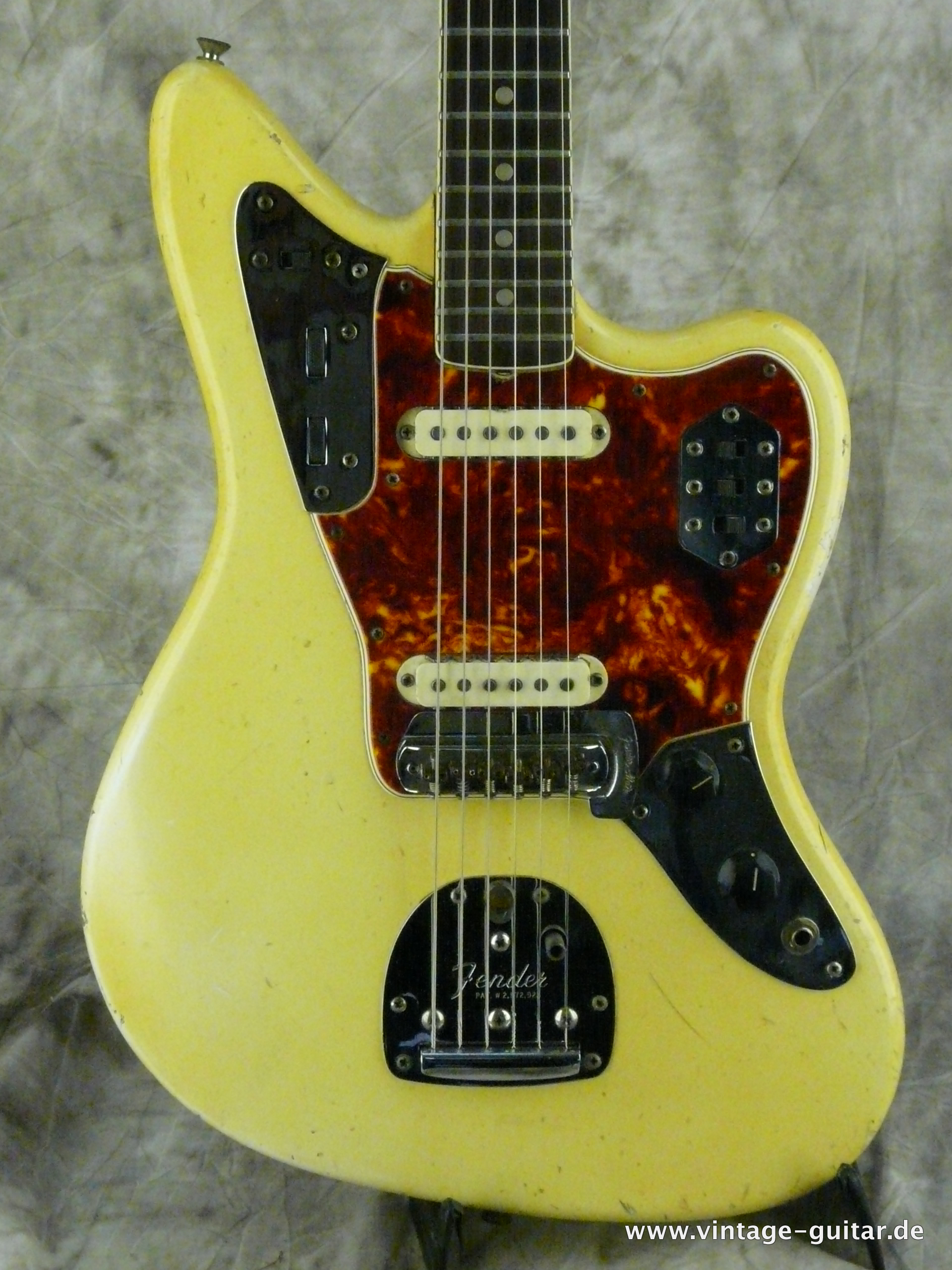Fender-Jaguar-1965-olympic-white-002.JPG