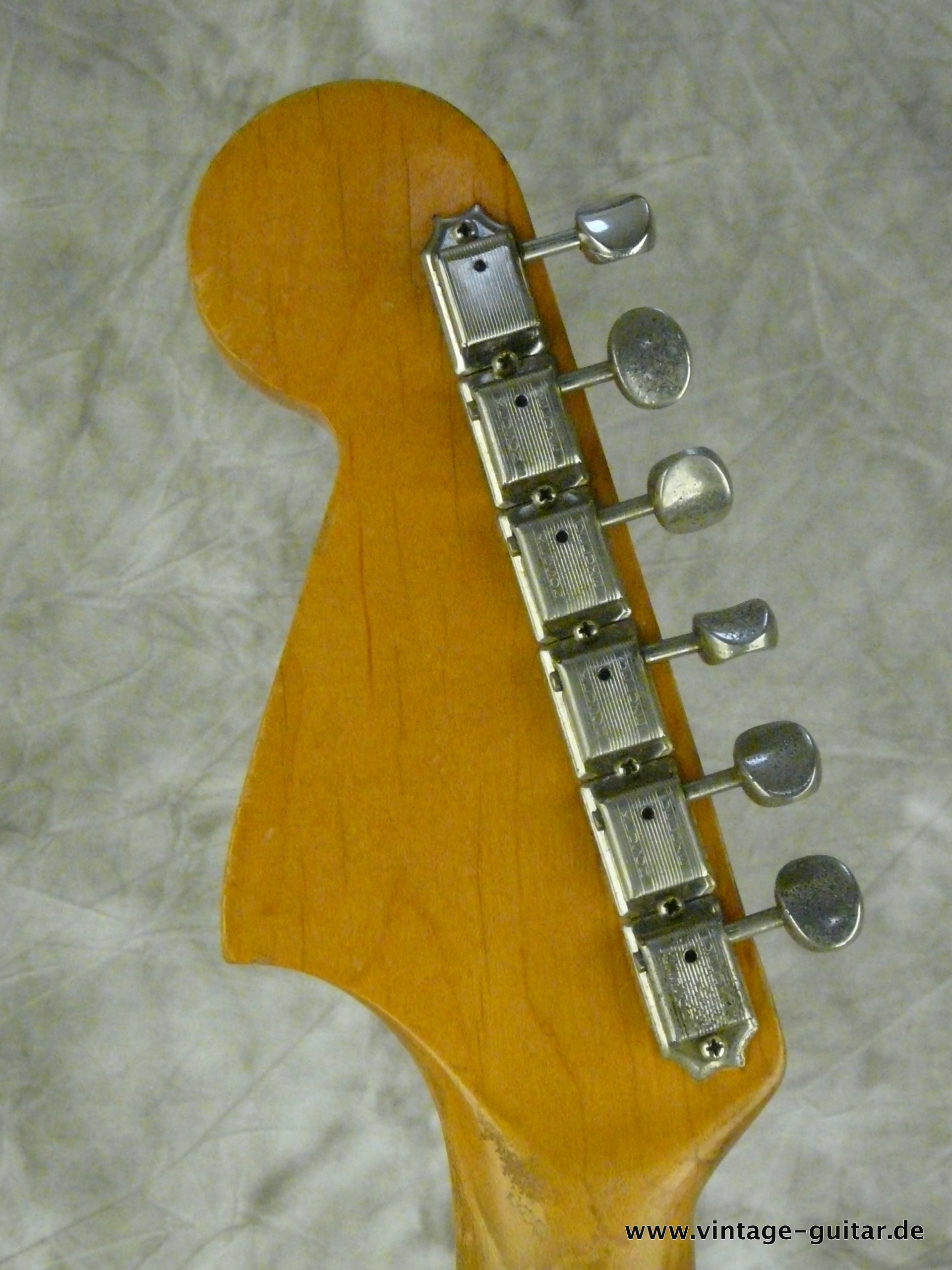 Fender-Jaguar-1965-olympic-white-006.JPG