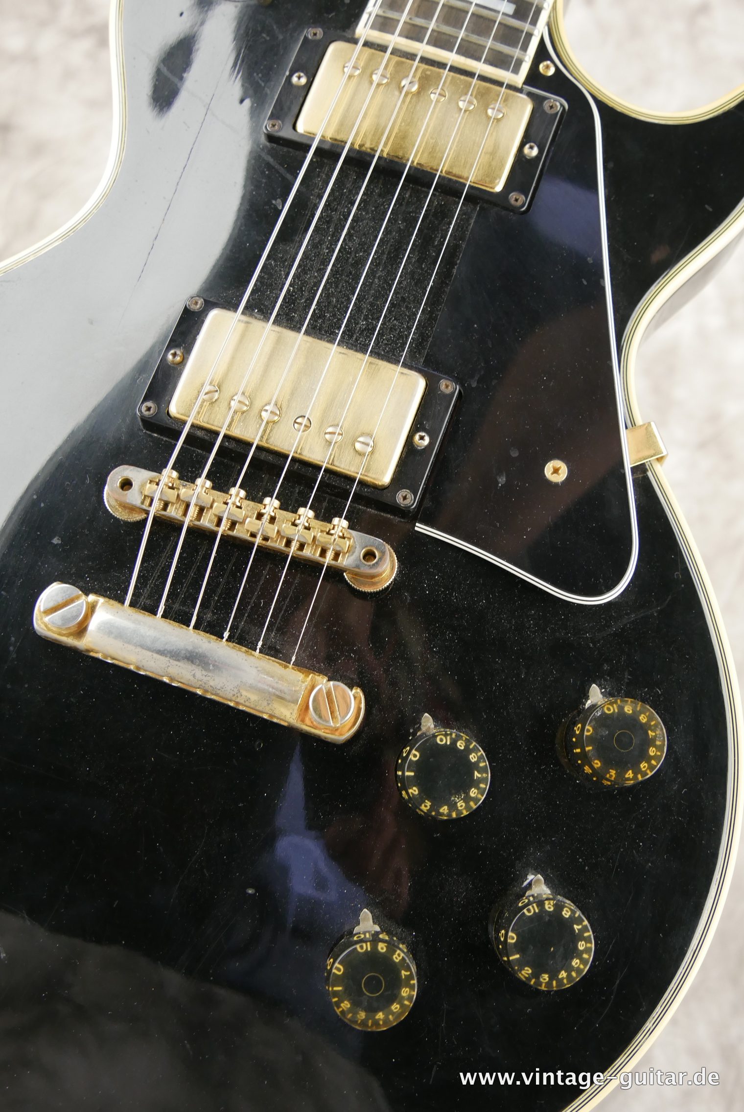 Gibson-Les-Paul-Custom-1974-black-014.JPG