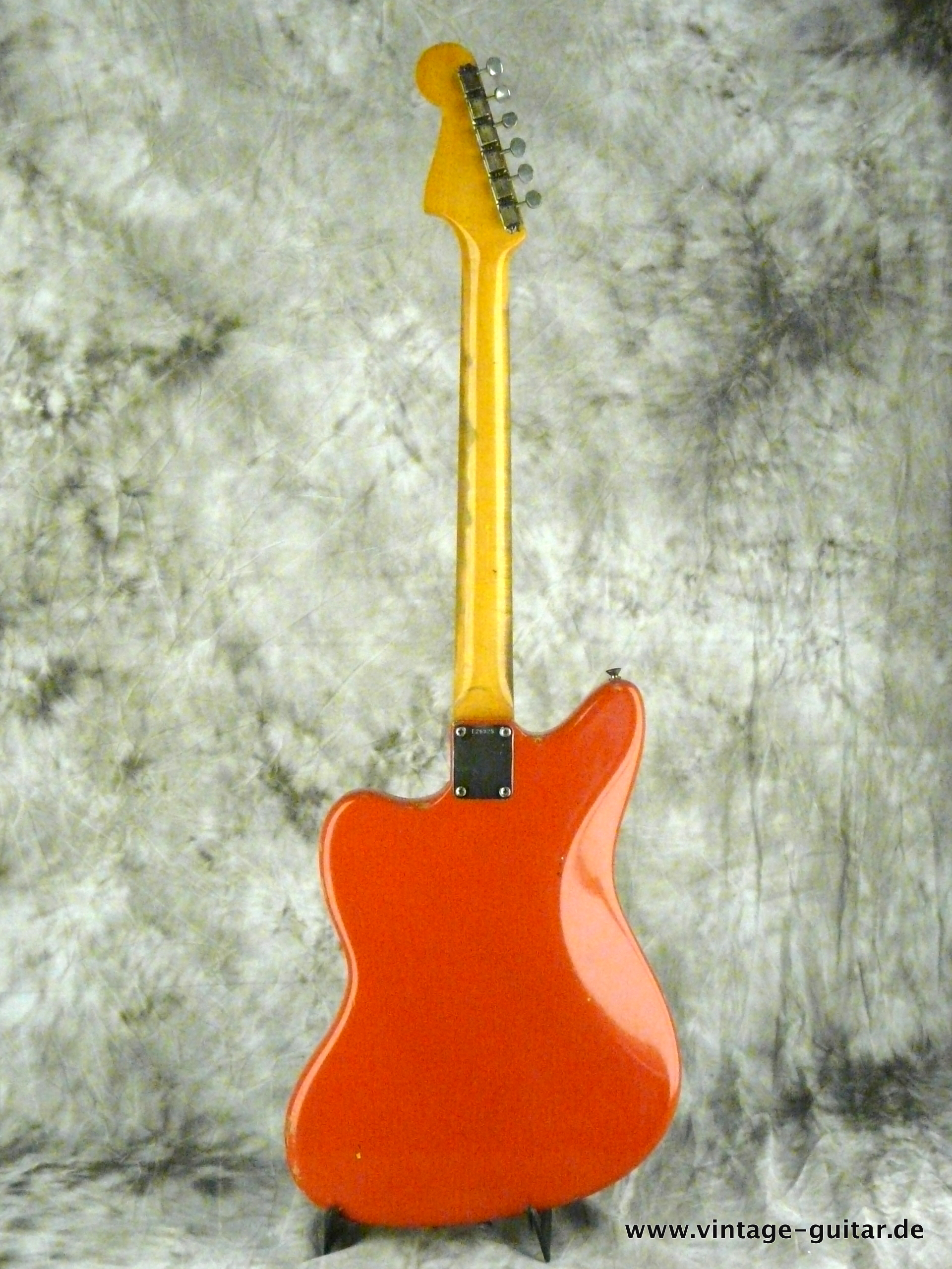 Fender-Jazzmaster-1964-refinished-fiesta-red-004.JPG