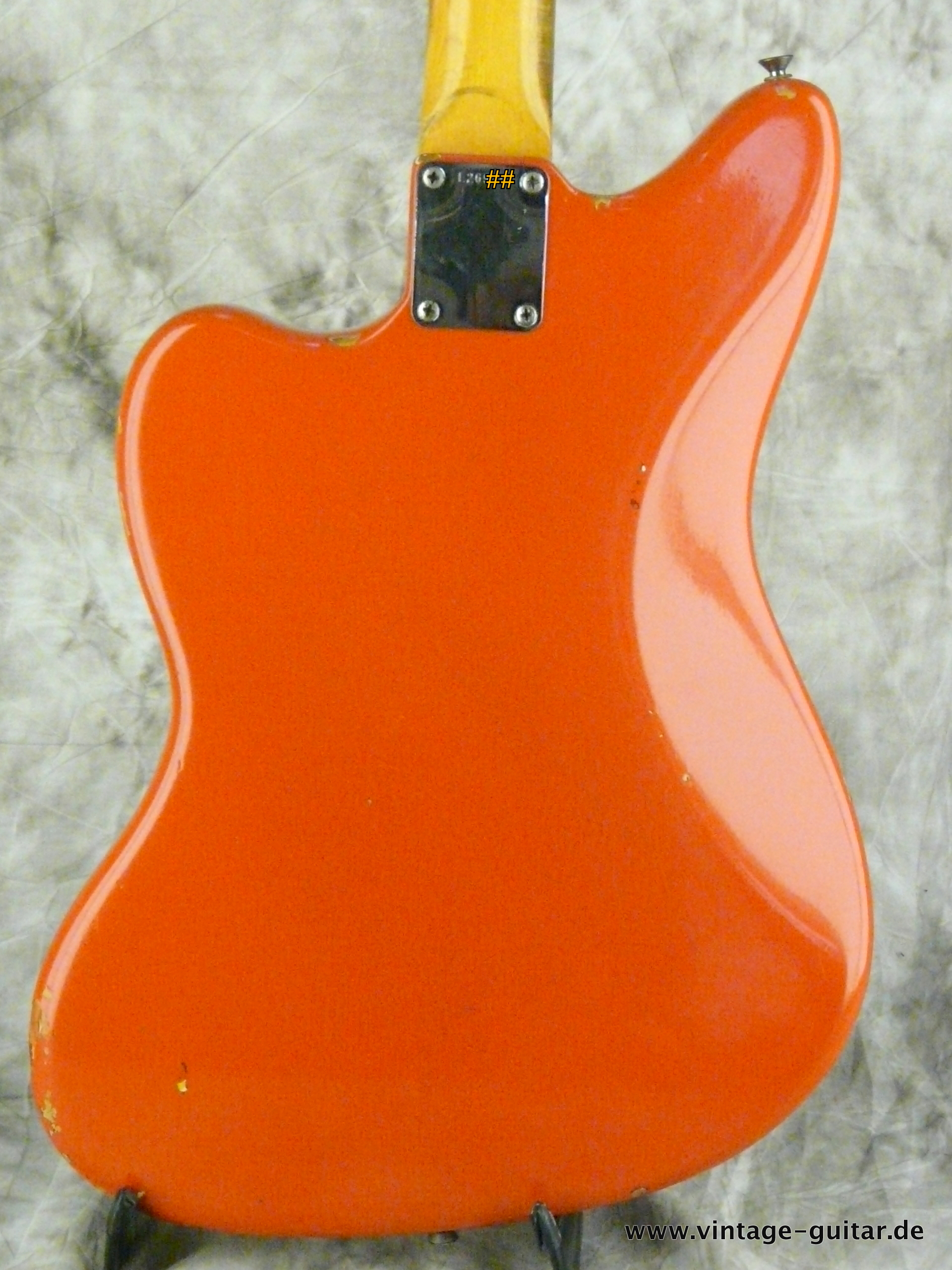 Fender-Jazzmaster-1964-refinished-fiesta-red-005.JPG