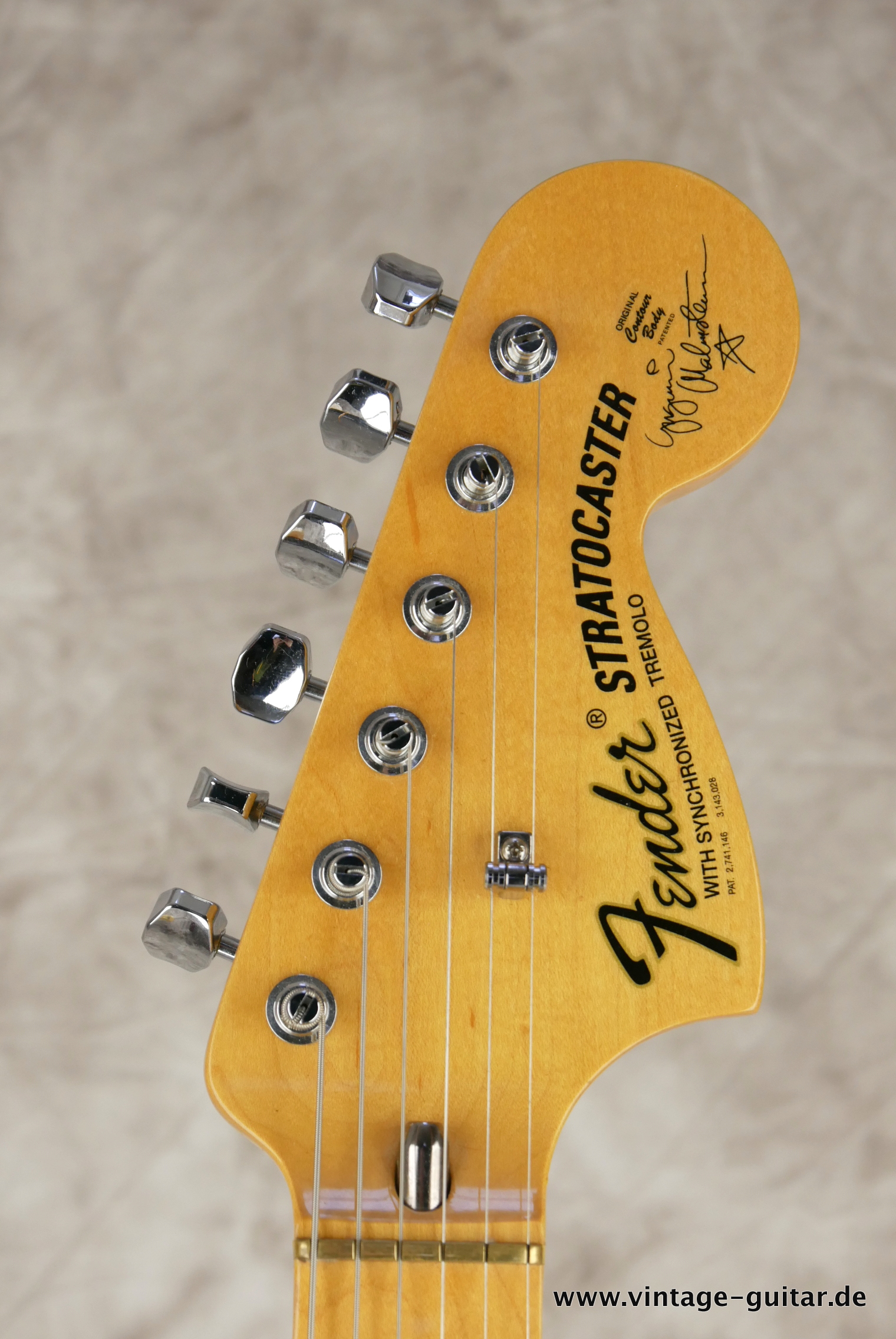 Fender-Stratocaster-Yngwie_malmsteen-2007-scalloped-003.JPG