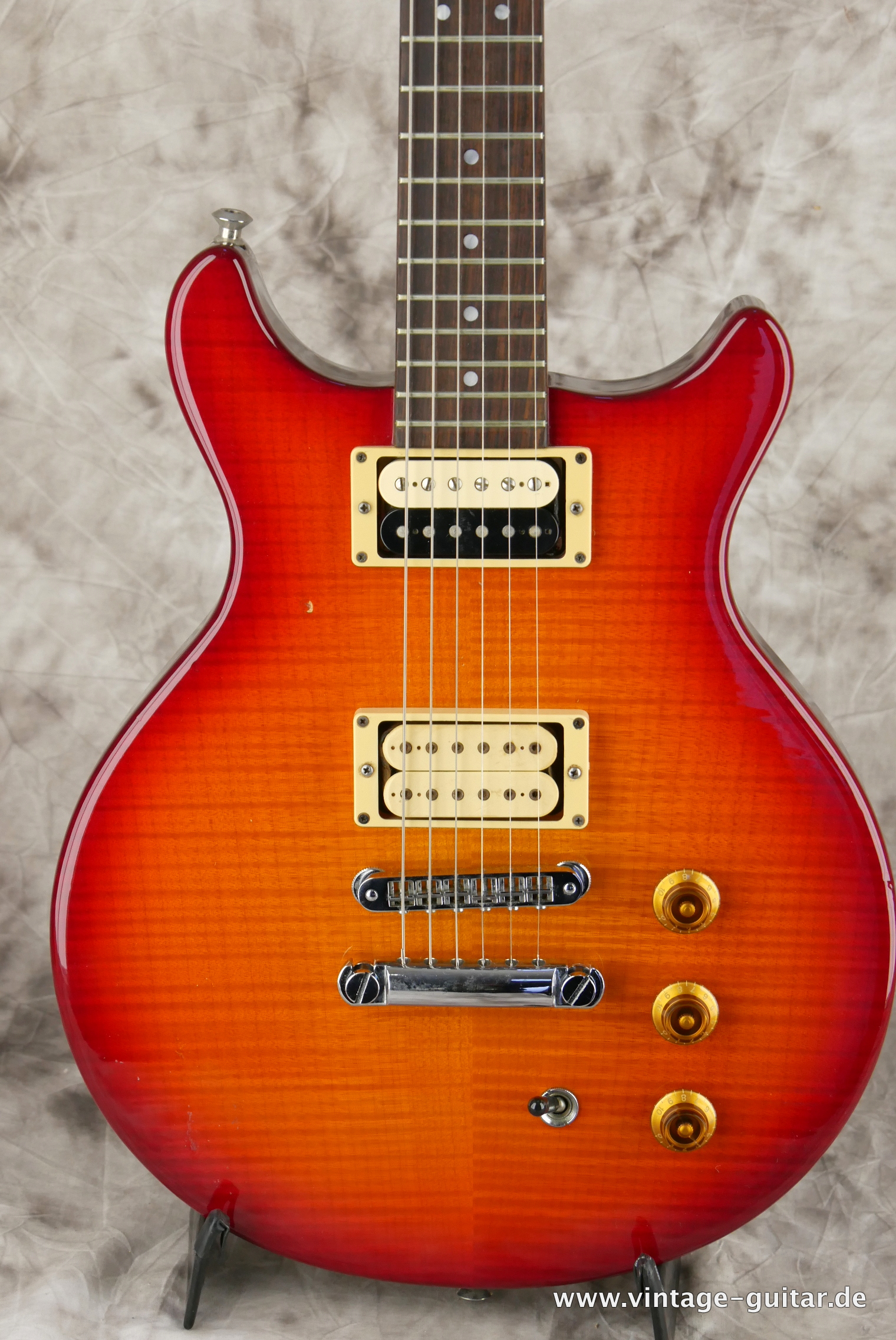 Hamer-special-1992-sunburst-002.JPG