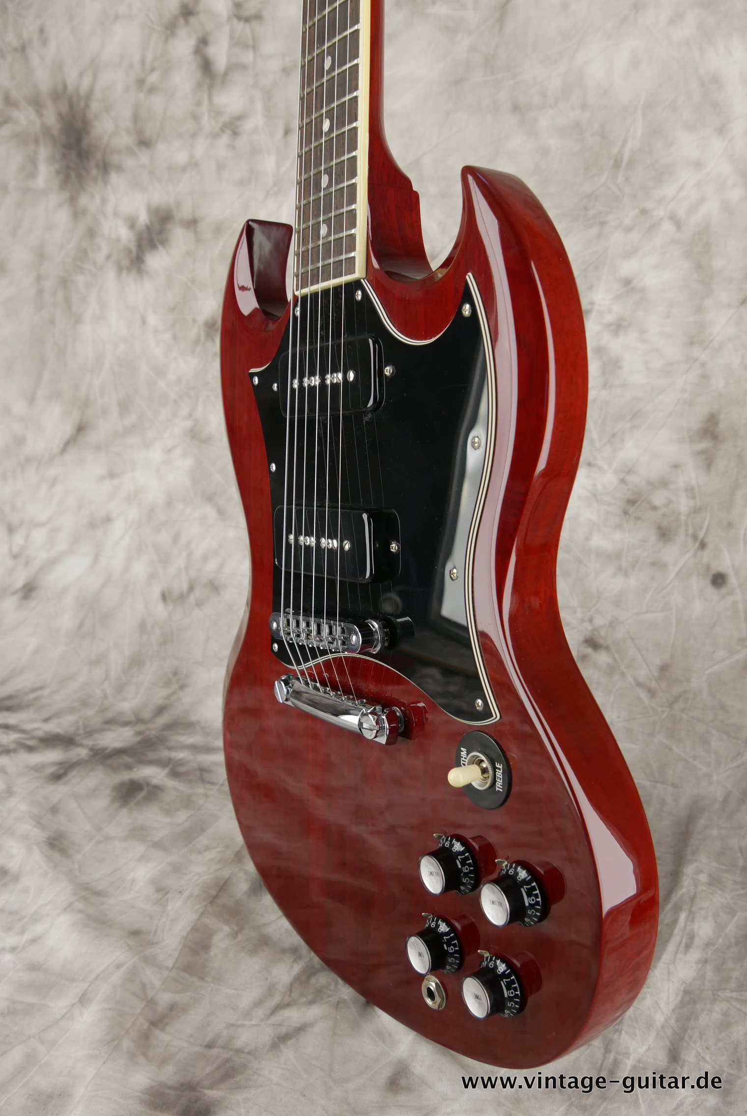 Gibson-SG-Standard-P-90-010.JPG