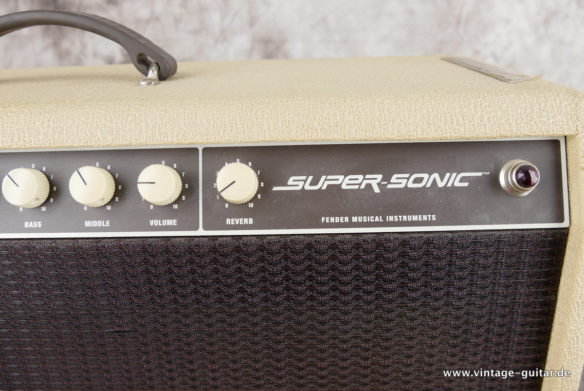 Fender_Supersonic_60_blonde_2012-006.JPG