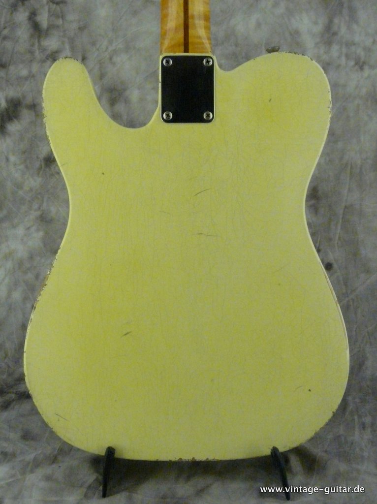 Fender-Telecaster-Bigsby-Master-Design-2005-004.JPG