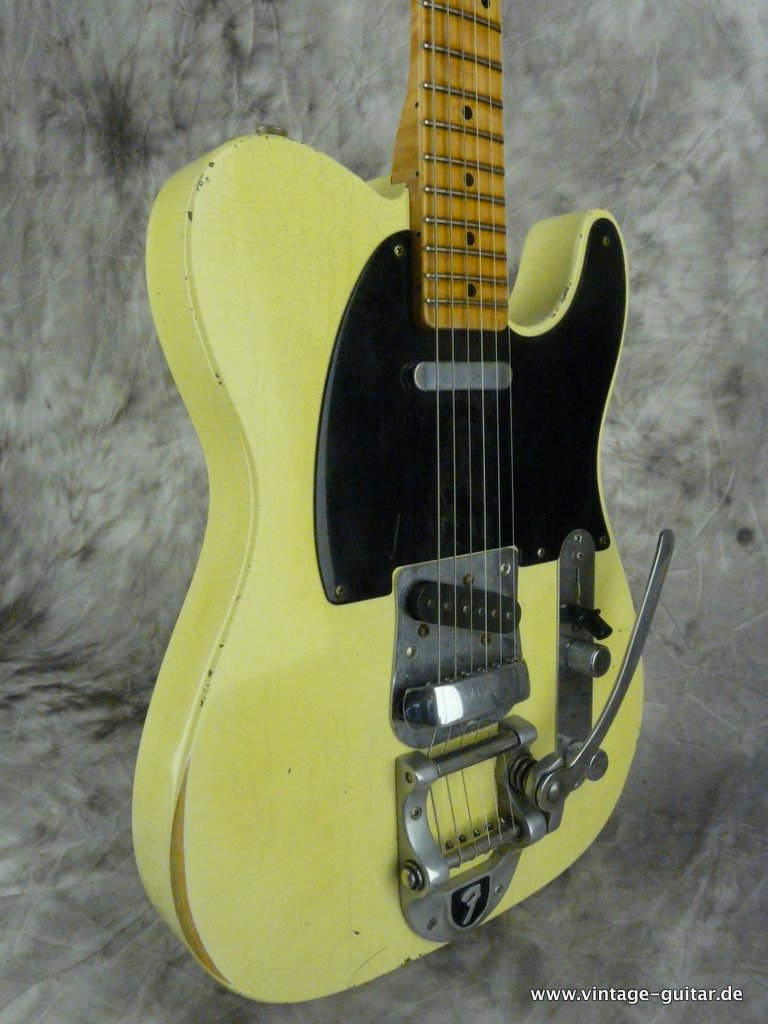 Fender-Telecaster-Bigsby-Master-Design-2005-005.JPG