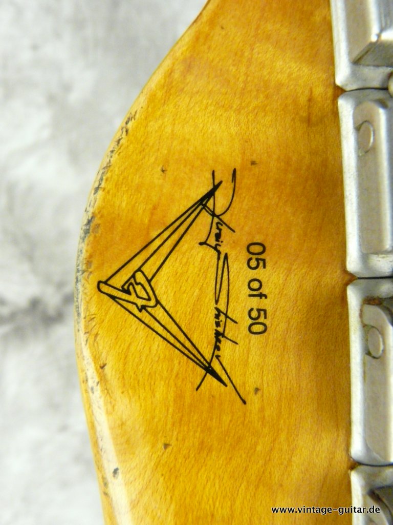 Fender-Telecaster-Bigsby-Master-Design-2005-012.JPG