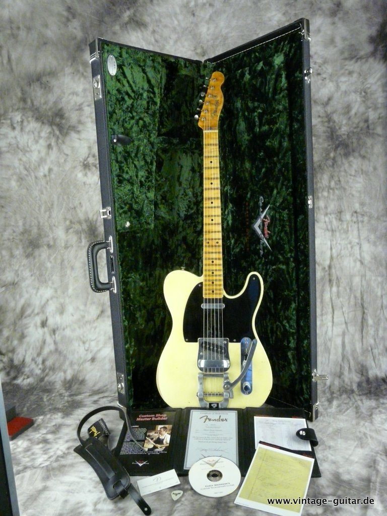 Fender-Telecaster-Bigsby-Master-Design-2005-015.JPG