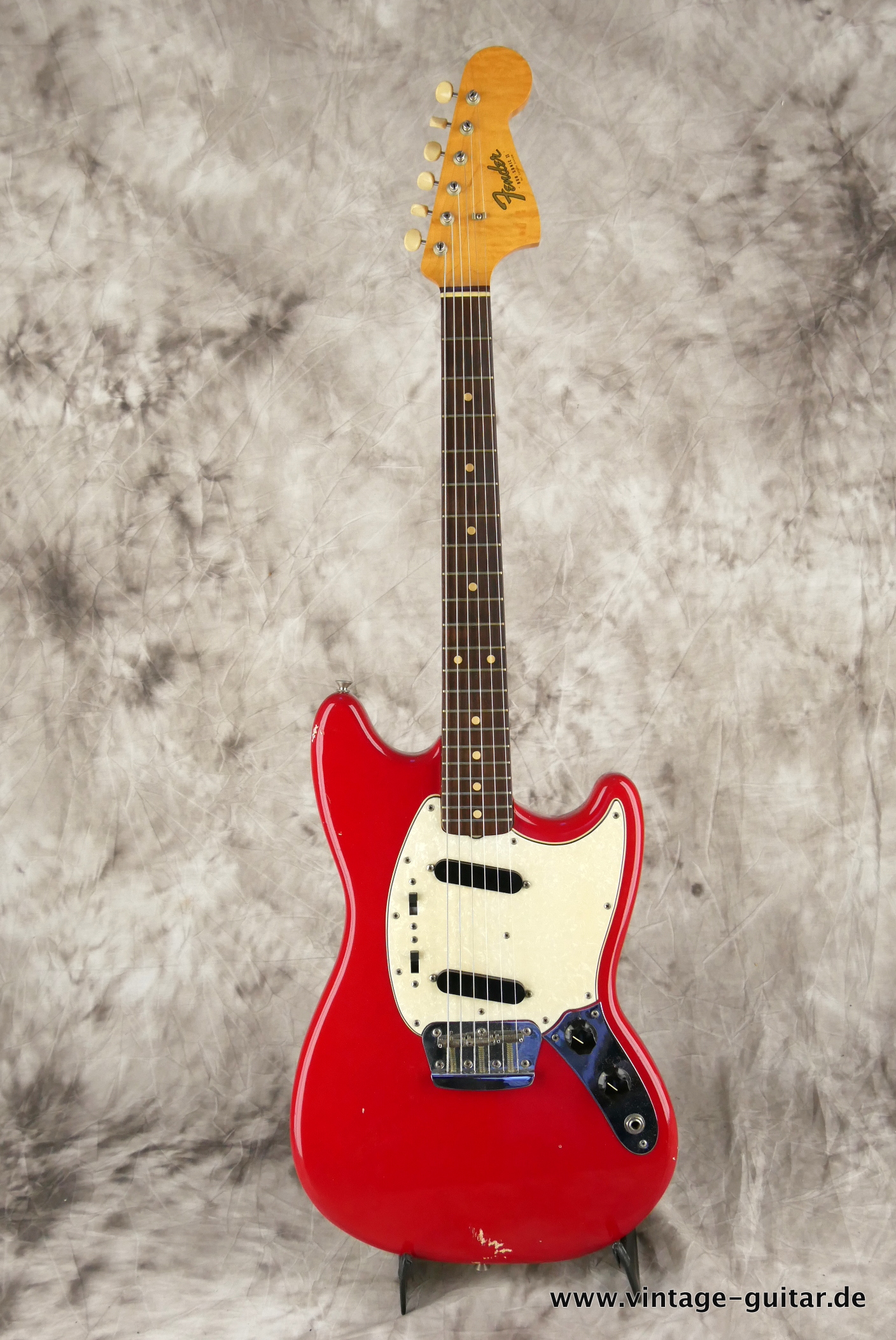 Fender-Duo-Sonic-1964-dakota-red-001.JPG