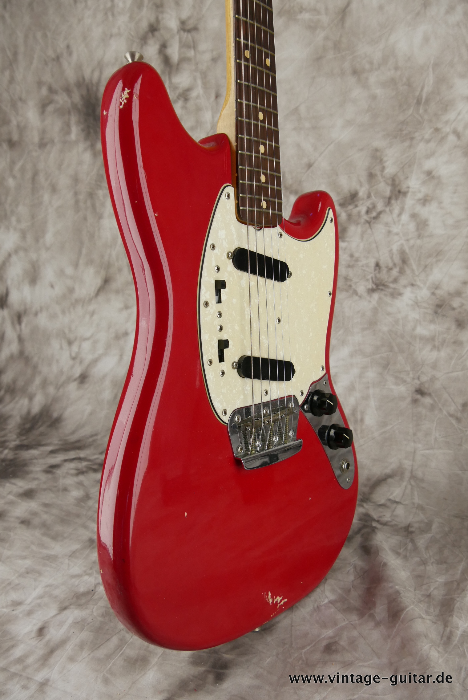 Fender-Duo-Sonic-1964-dakota-red-010.JPG