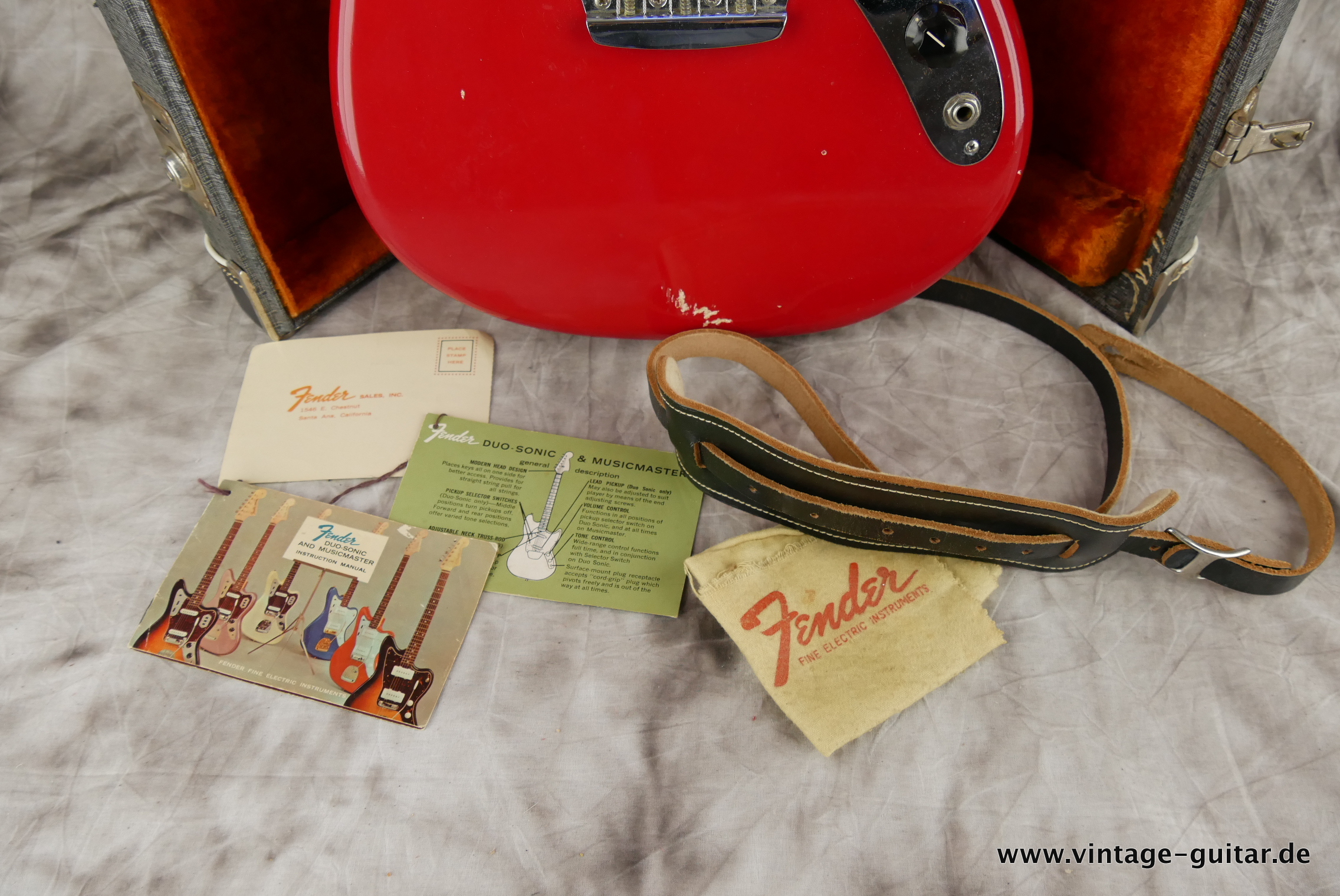Fender-Duo-Sonic-1964-dakota-red-015.JPG