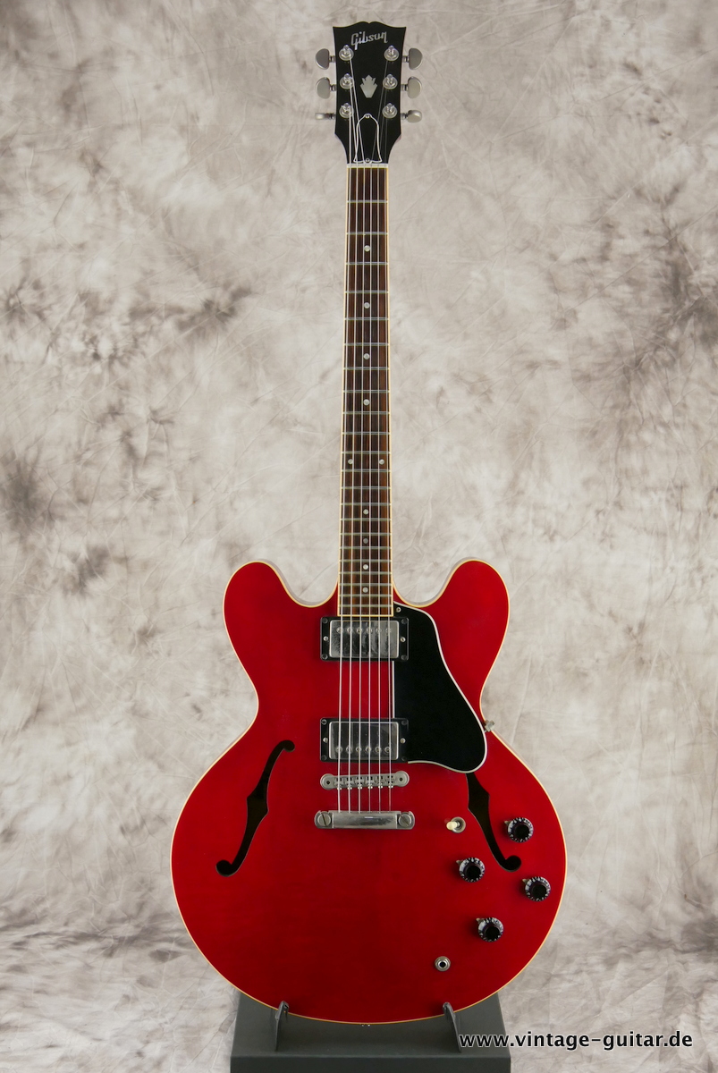 Gibson-ES-335-Dot-1991-cherry-001.JPG