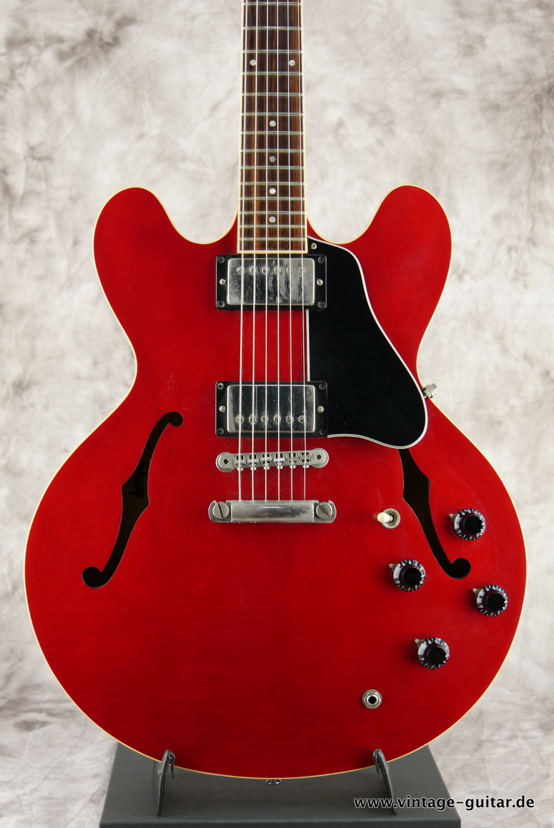 Gibson-ES-335-Dot-1991-cherry-002.JPG