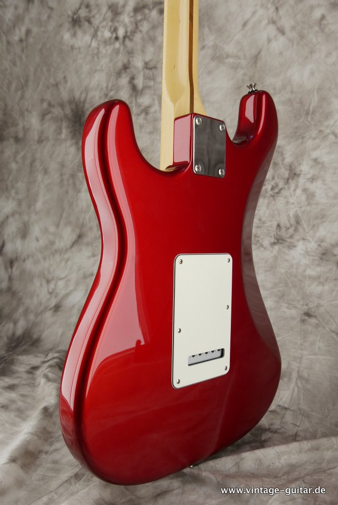 Fender-Stratocaster-Special-2011-007.JPG