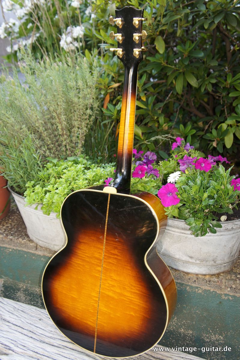 Gibson-SJ-200-1954-sunburst-005.jpg