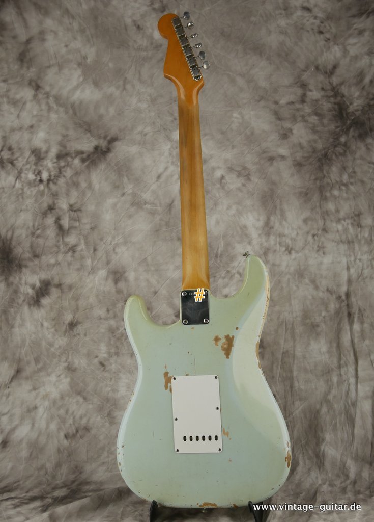 Fender-Stratocaster-1963-Sonic-Blue-003.jpg