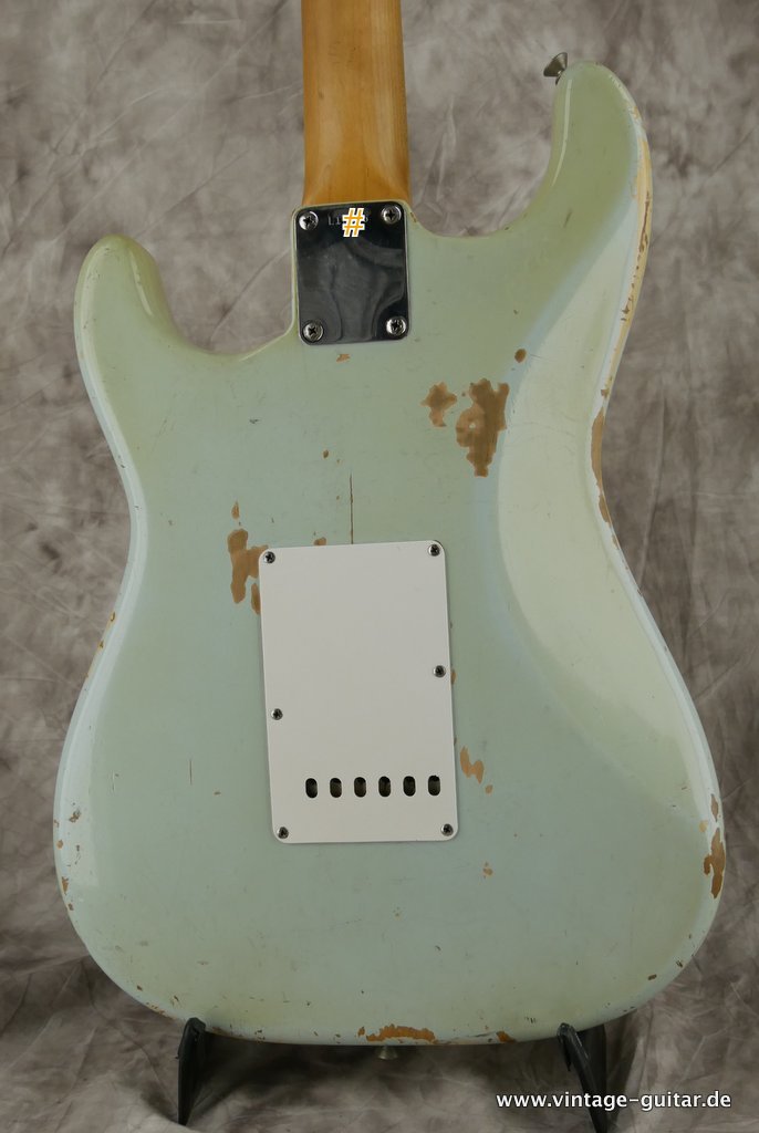 Fender-Stratocaster-1963-Sonic-Blue-004.jpg