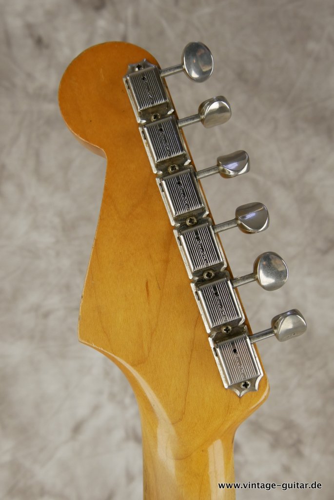 Fender-Stratocaster-1963-Sonic-Blue-010.jpg