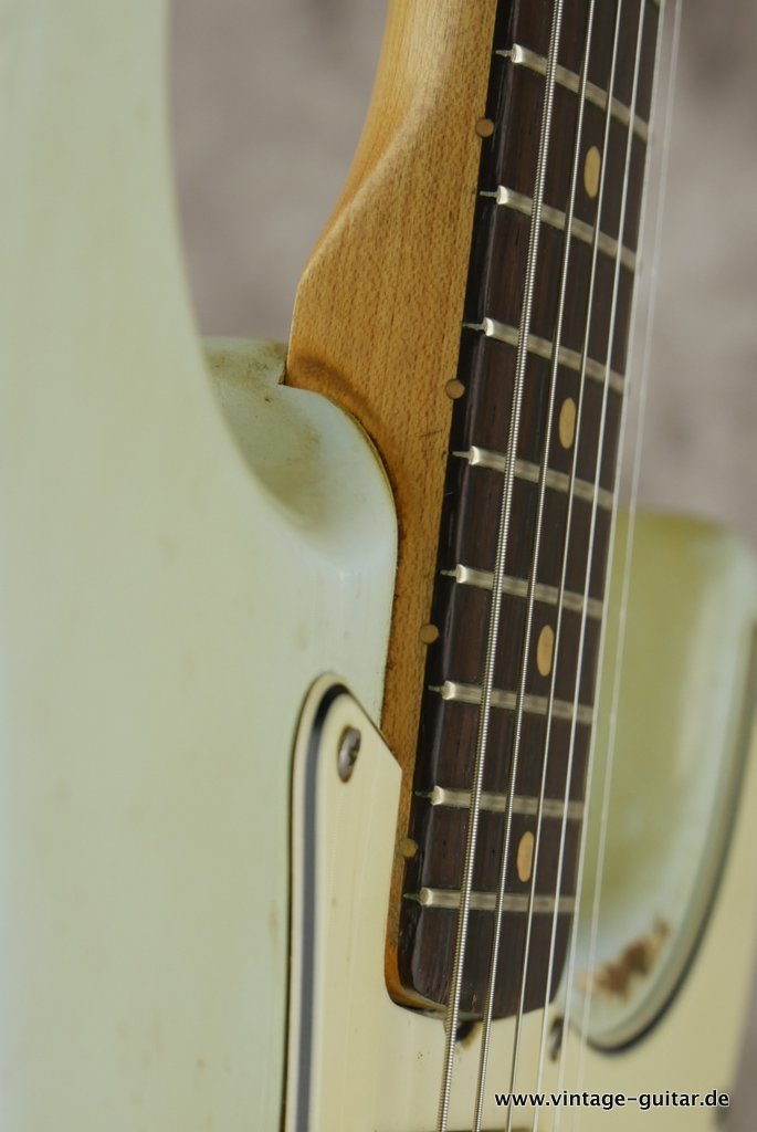 Fender-Stratocaster-1963-Sonic-Blue-014.jpg