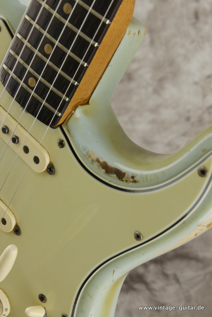 Fender-Stratocaster-1963-Sonic-Blue-018.jpg